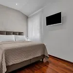 Star Apartment