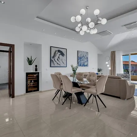 Apartament Star *